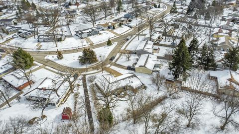 Tiny photo for 1129 N Cumberland Circle, McHenry, IL 60050 (MLS # 12596208)