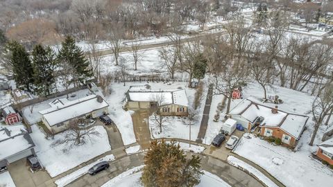 Tiny photo for 1129 N Cumberland Circle, McHenry, IL 60050 (MLS # 12596208)