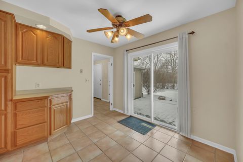 Tiny photo for 1129 N Cumberland Circle, McHenry, IL 60050 (MLS # 12596208)
