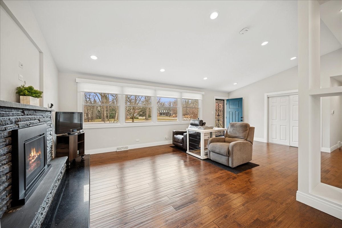 2640 FOREST GLEN Trail