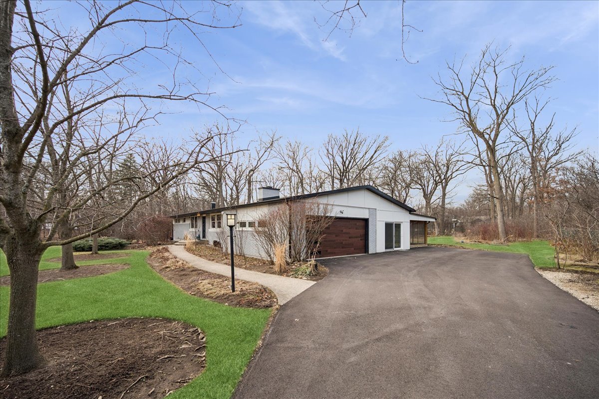 2640 FOREST GLEN Trail