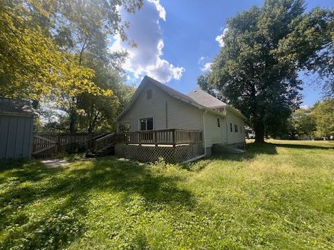 Tiny photo for 300 N Maltby Street, Waynesville, IL 61778 (MLS # 12502486)