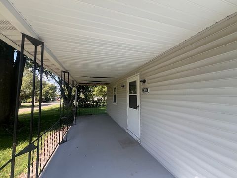 Tiny photo for 300 N Maltby Street, Waynesville, IL 61778 (MLS # 12502486)