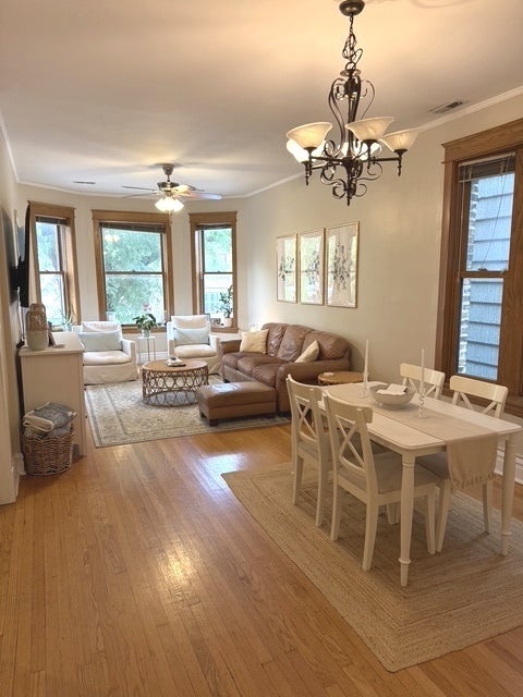 900 W Wrightwood Avenue 2W