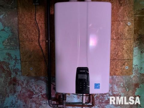 Tiny photo for 121 N 9TH Street, Herrin, IL 62948 (MLS # EB460470)