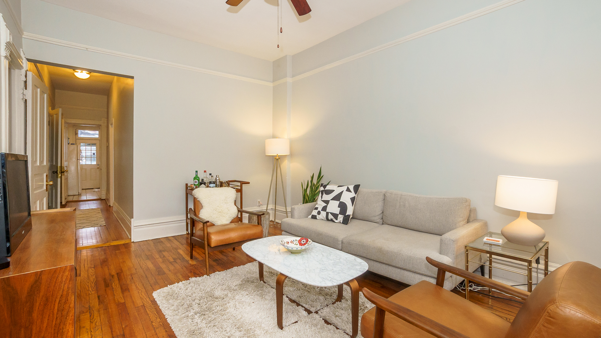 2033 W Potomac Avenue 1