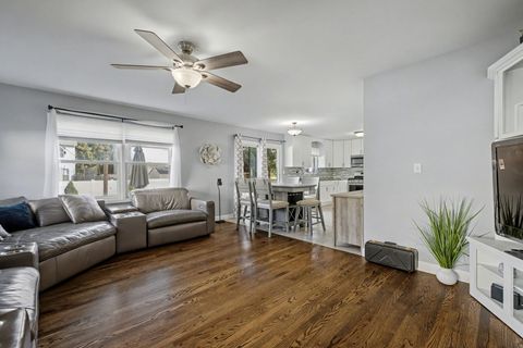 Tiny photo for 409 Fawn Drive, Oswego, IL 60543 (MLS # 12486915)