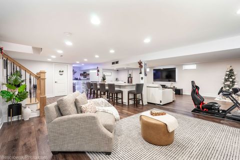 Tiny photo for 1825 E Euclid Avenue, Mount Prospect, IL 60056 (MLS # 12592487)