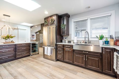 Tiny photo for 1825 E Euclid Avenue, Mount Prospect, IL 60056 (MLS # 12592487)