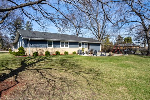 Tiny photo for 1825 E Euclid Avenue, Mount Prospect, IL 60056 (MLS # 12592487)