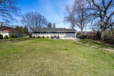 Tiny photo for 1825 E Euclid Avenue, Mount Prospect, IL 60056 (MLS # 12592487)