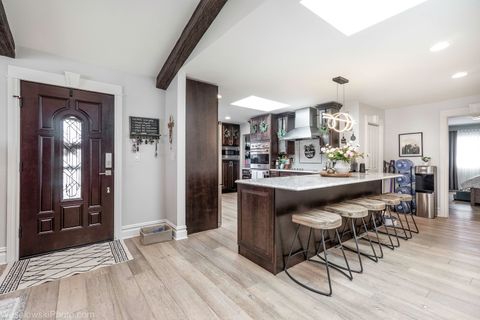 Tiny photo for 1825 E Euclid Avenue, Mount Prospect, IL 60056 (MLS # 12592487)