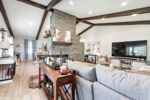 Tiny photo for 1825 E Euclid Avenue, Mount Prospect, IL 60056 (MLS # 12592487)