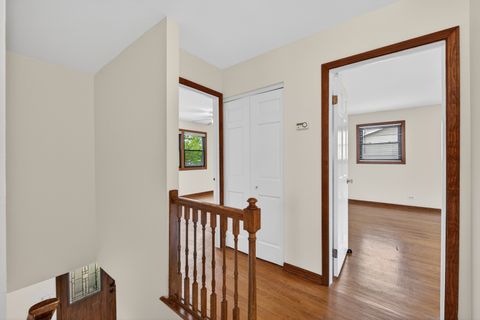 Tiny photo for 1717 N Burning Bush Lane, Mount Prospect, IL 60056 (MLS # 12648158)