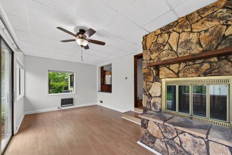 Tiny photo for 1717 N Burning Bush Lane, Mount Prospect, IL 60056 (MLS # 12648158)