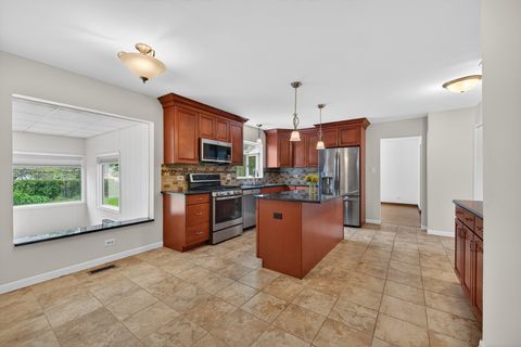 Tiny photo for 1717 N Burning Bush Lane, Mount Prospect, IL 60056 (MLS # 12648158)
