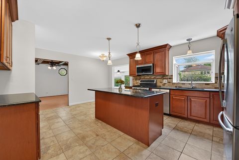 Tiny photo for 1717 N Burning Bush Lane, Mount Prospect, IL 60056 (MLS # 12648158)
