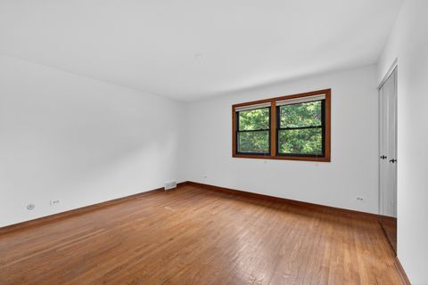 Tiny photo for 1717 N Burning Bush Lane, Mount Prospect, IL 60056 (MLS # 12648158)