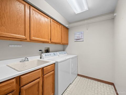 Tiny photo for 113 S Windham Lane, Bloomingdale, IL 60108 (MLS # 12586877)