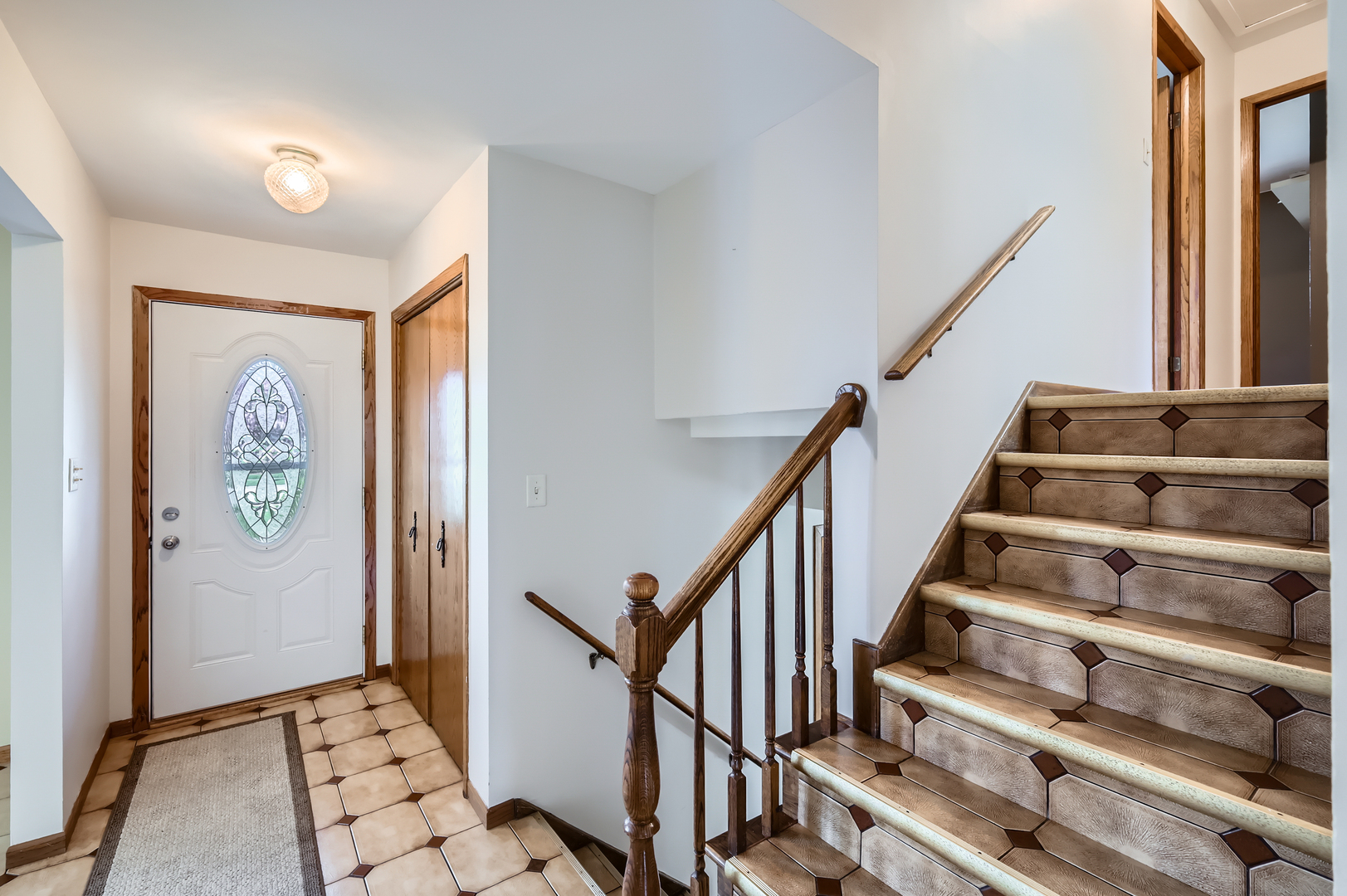 1248 W Byron Avenue
