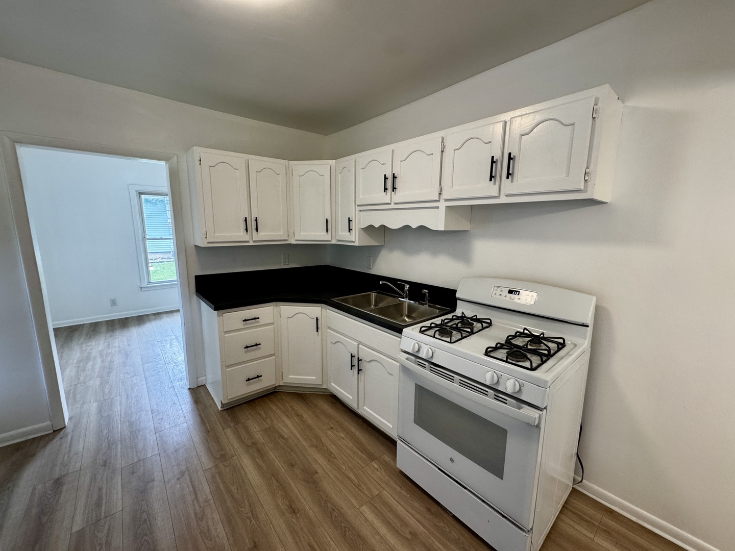 404 4th Street