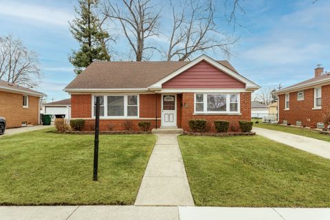 Photo of 11053 Mandel Avenue, Westchester, IL 60154 (MLS # 12570208)