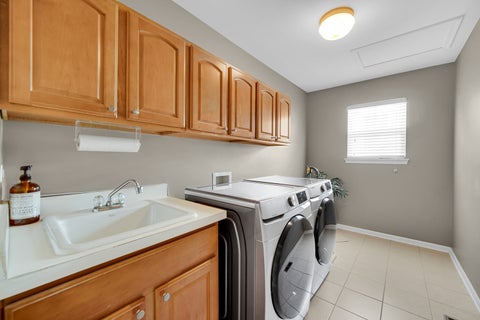 Tiny photo for 385 Post Oak Circle, West Chicago, IL 60185 (MLS # 12750666)