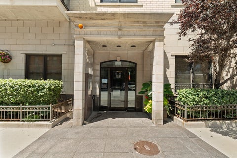 Tiny photo for 520 N Halsted Street #305, Chicago, IL 60642 (MLS # 12749746)