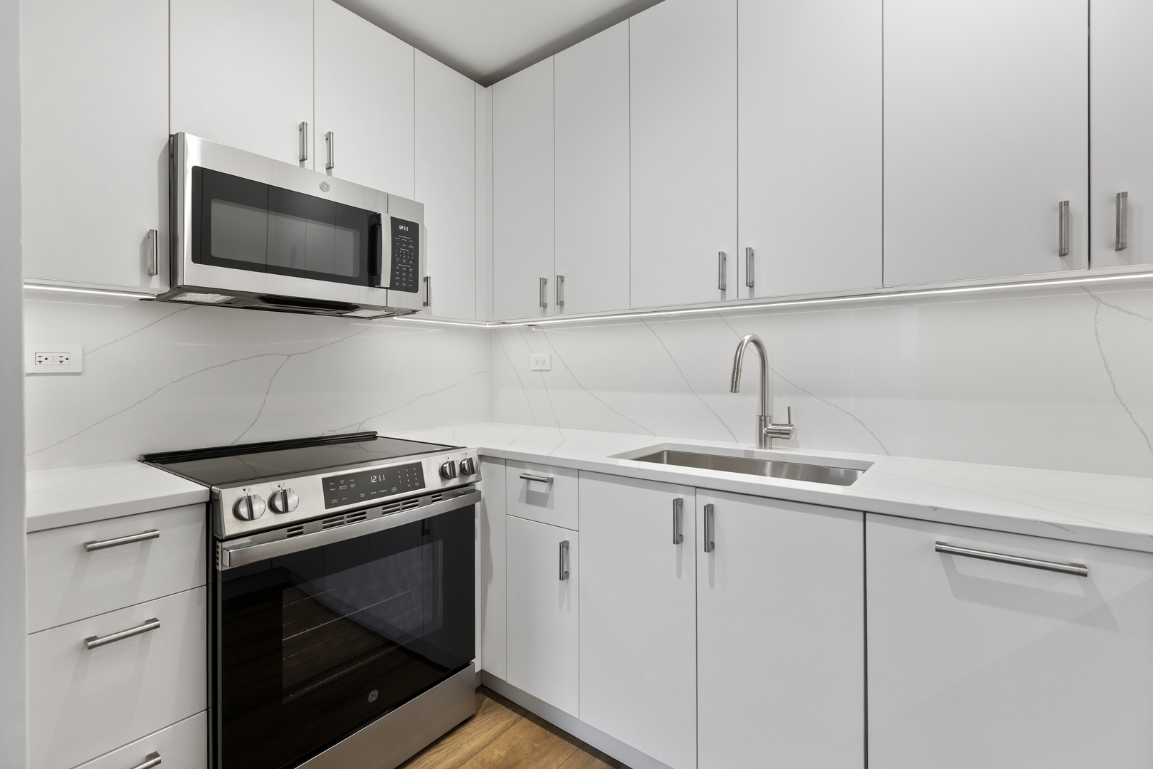 340 W Diversey Parkway 1116