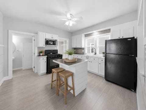 Tiny photo for 422 S 10th Street, DeKalb, IL 60115 (MLS # 12722979)