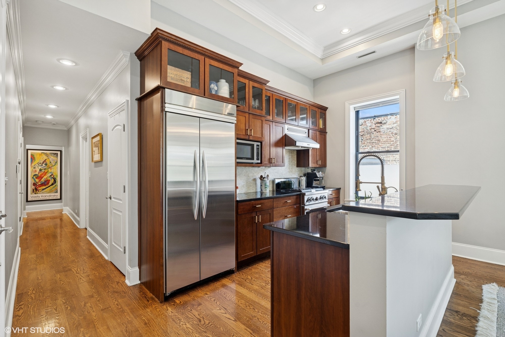 814 W Roscoe Street 3E