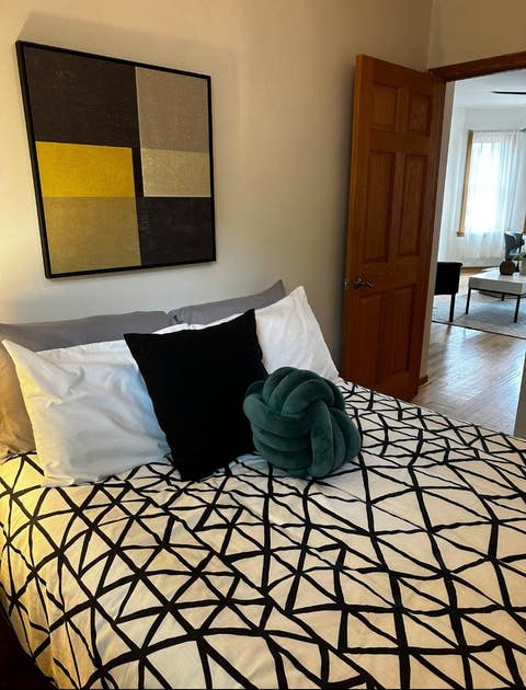 Tiny photo for 2125 W Pierce Avenue #3B, Chicago, IL 60622 (MLS # 12733386)