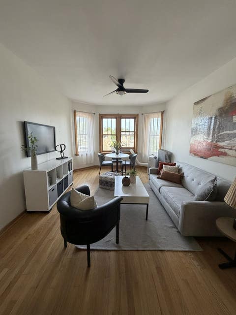 Tiny photo for 2125 W Pierce Avenue #3B, Chicago, IL 60622 (MLS # 12733386)