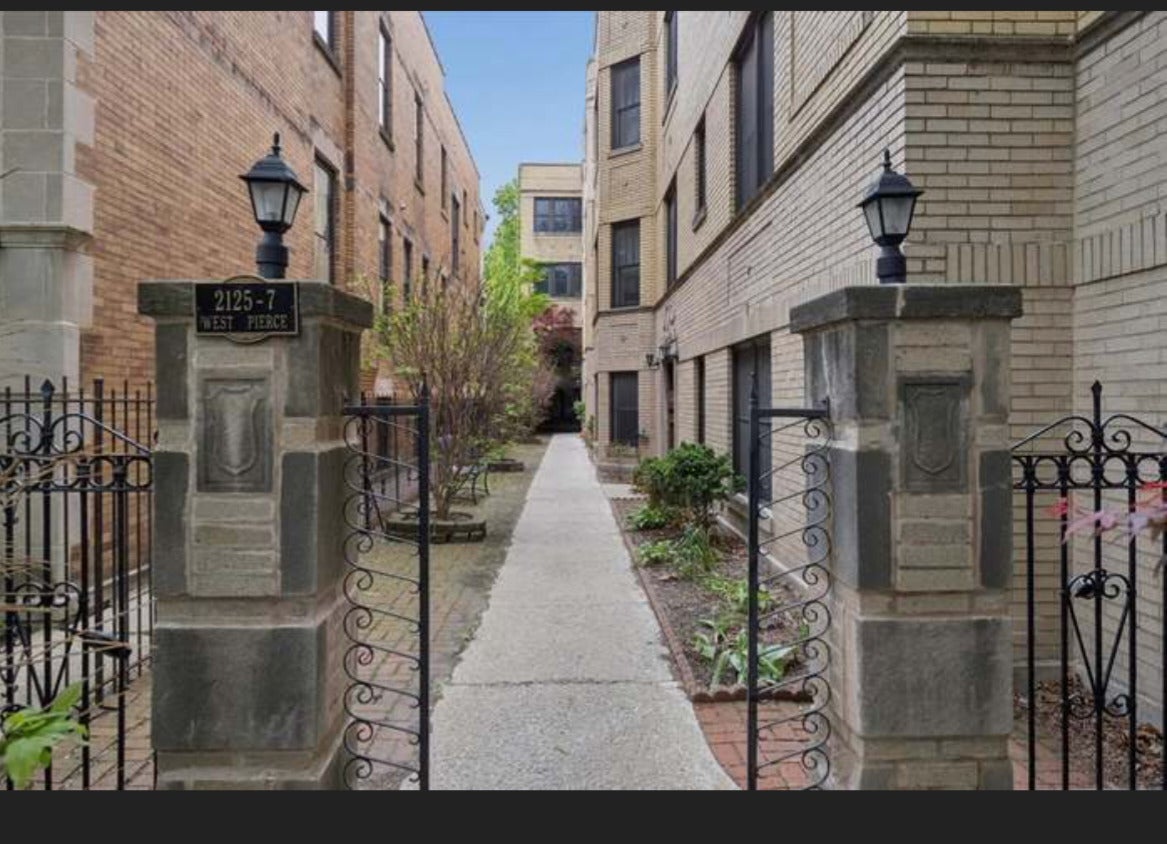 2125 W Pierce Avenue 3B