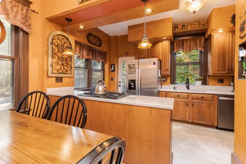 Tiny photo for 1111 E Grove Street E, Bloomington, IL 61701 (MLS # 12498099)