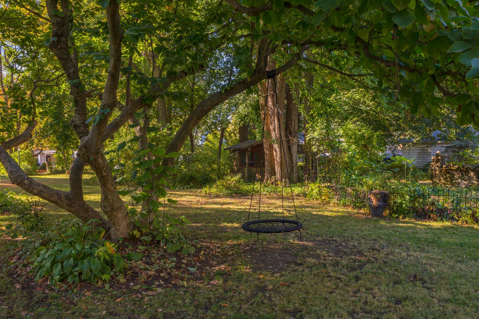 1111 E Grove Street E