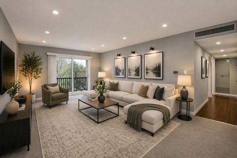 Tiny photo for 650 Murray Lane #203, Des Plaines, IL 60016 (MLS # 12618670)