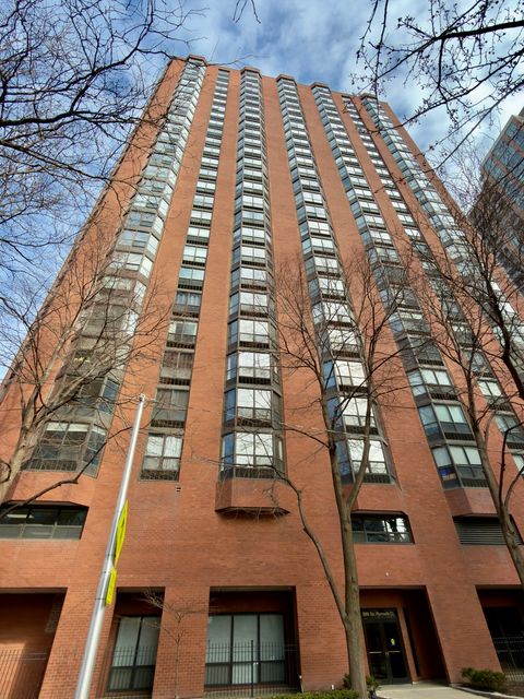 899 S PLYMOUTH Court 1106 Chicago IL 60605