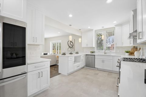 Tiny photo for 9807 W 57th Street, Countryside, IL 60525 (MLS # 12616722)