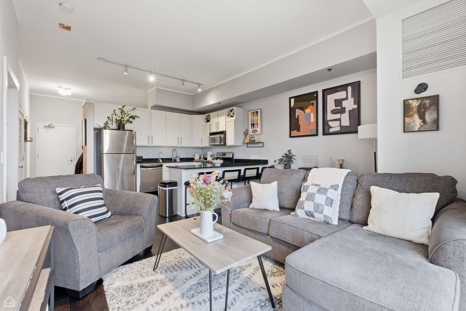 230 W Division Street 807