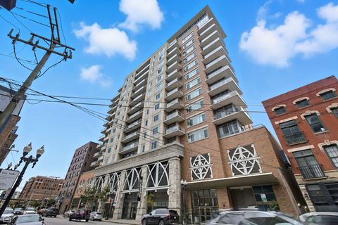 Photo of 230 W Division Street #807, Chicago, IL 60610 (MLS # 12494606)