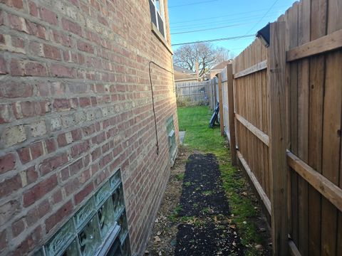 Tiny photo for 8955 S Cornell Avenue, Chicago, IL 60617 (MLS # 12517974)