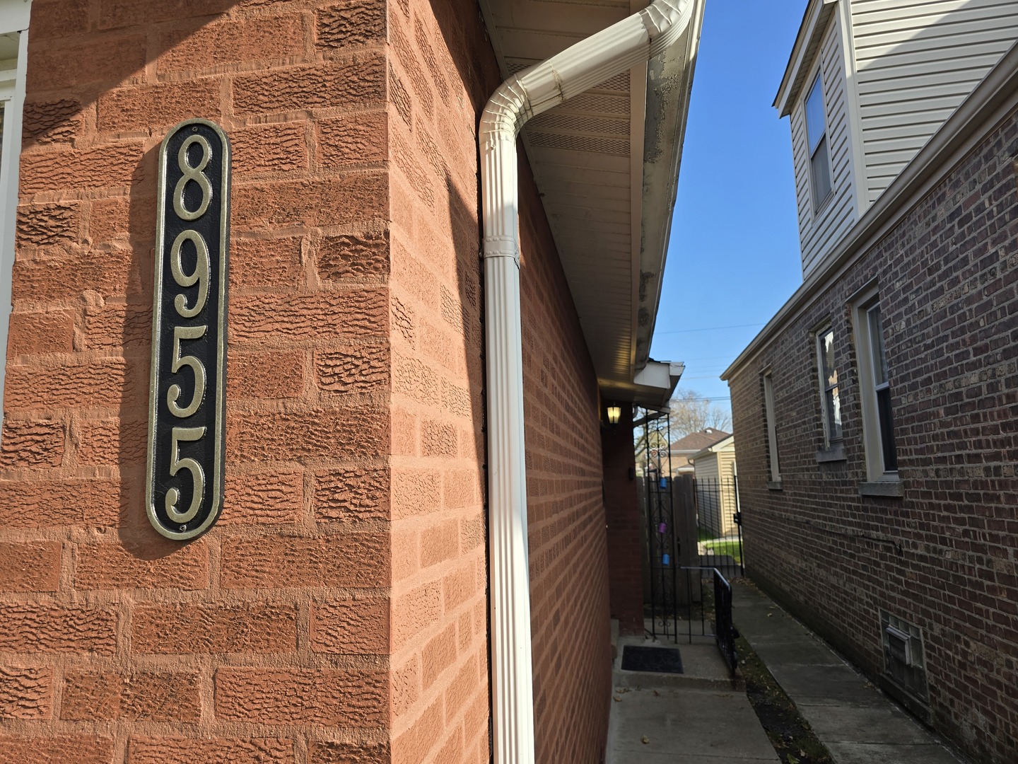 8955 S Cornell Avenue