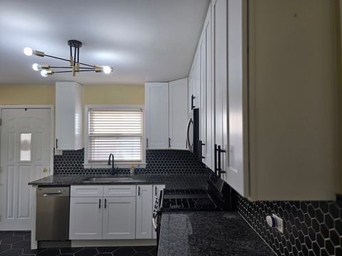 Tiny photo for 8955 S Cornell Avenue, Chicago, IL 60617 (MLS # 12517974)