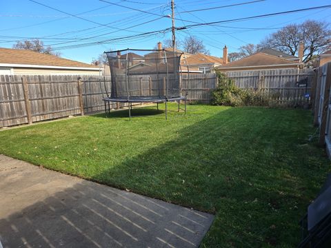 Tiny photo for 8955 S Cornell Avenue, Chicago, IL 60617 (MLS # 12517974)