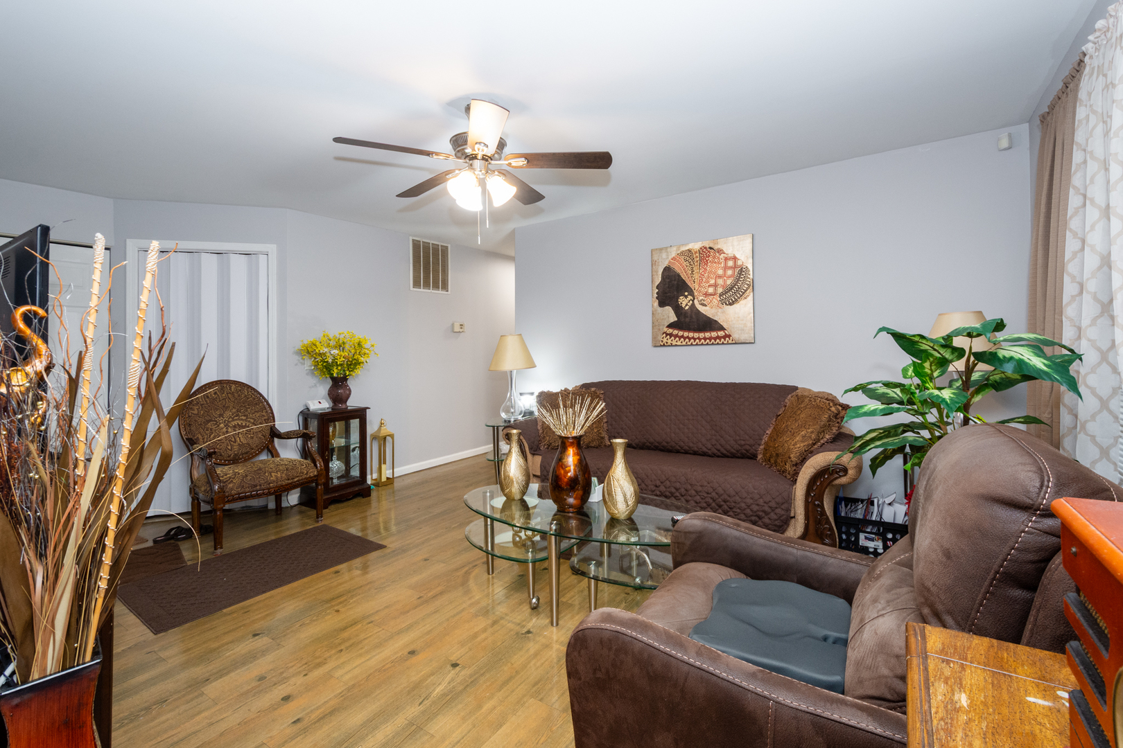 1147 N Red Oak Circle 1