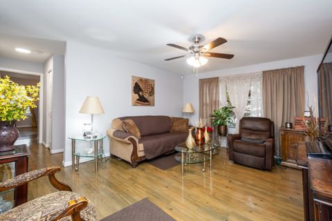 Tiny photo for 1147 N Red Oak Circle #1, Round Lake Beach, IL 60073 (MLS # 12583929)