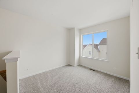 Tiny photo for 887 Emerald Drive, Pingree Grove, IL 60140 (MLS # 12534117)