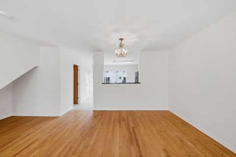 Tiny photo for 887 Emerald Drive, Pingree Grove, IL 60140 (MLS # 12534117)