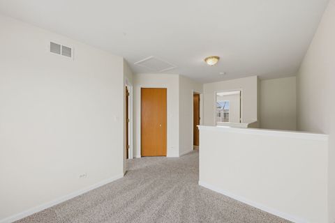 Tiny photo for 887 Emerald Drive, Pingree Grove, IL 60140 (MLS # 12534117)